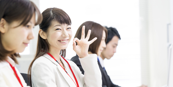 派遣の女性
